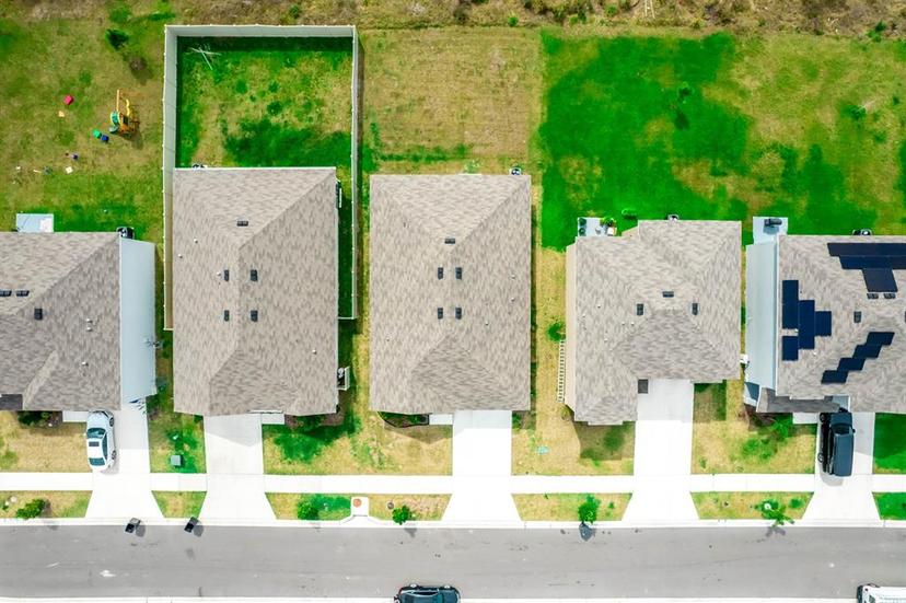 Picture of 3251 Silver Date Drive, Wimauma FL 33598