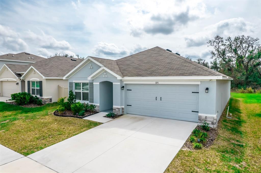 Picture of 3251 Silver Date Drive, Wimauma, FL 33598