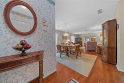 Picture of 1019 Avalon Avenue, Lady Lake, FL 32159