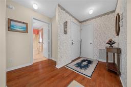 Picture of 1019 Avalon Avenue, Lady Lake, FL 32159