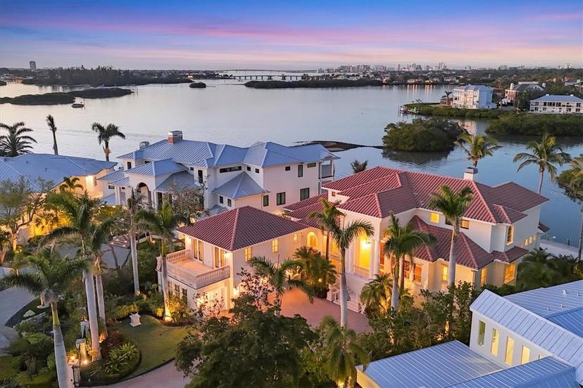 Picture of 1137 N Lake Shore Drive, Sarasota FL 34231