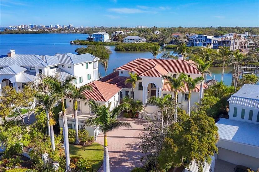 Picture of 1137 N Lake Shore Drive, Sarasota FL 34231