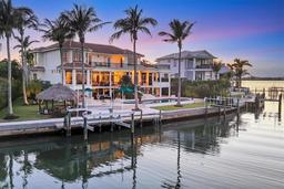 Picture of 1137 N Lake Shore Drive, Sarasota, FL 34231