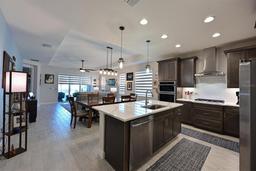 Picture of 209 Okeeffe Circle, Bradenton, FL 34212