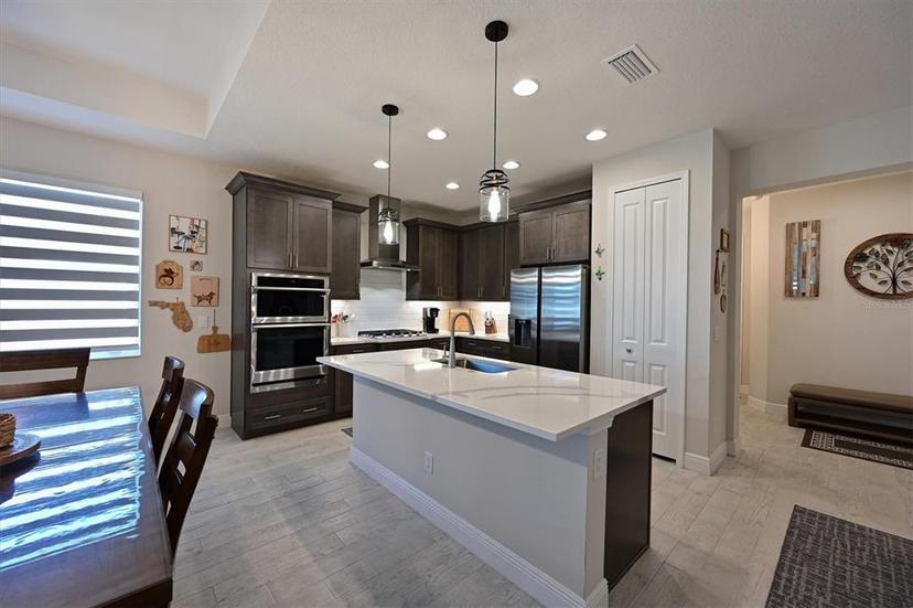 Picture of 209 Okeeffe Circle, Bradenton FL 34212
