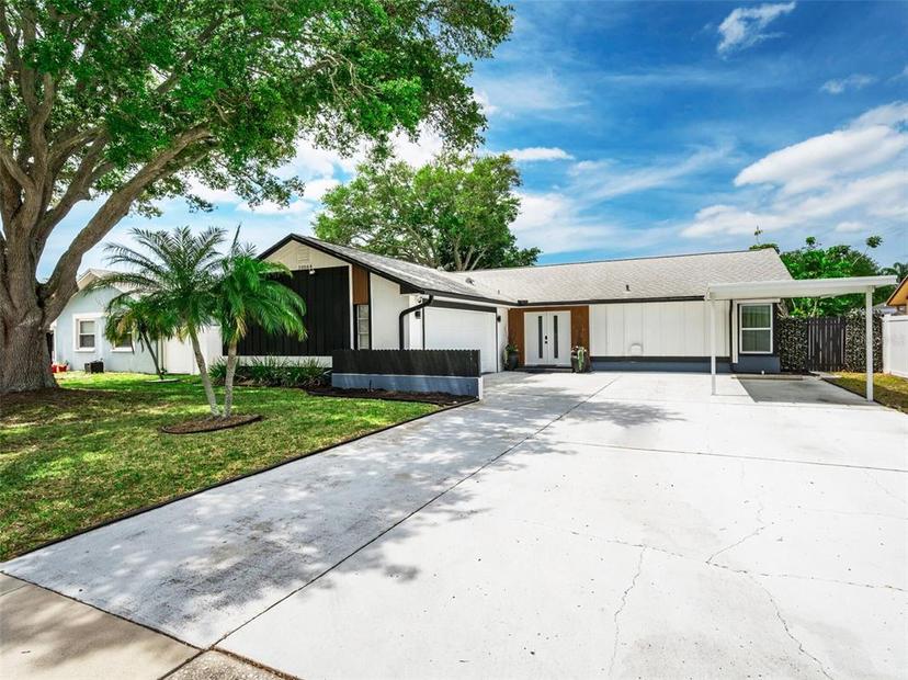 Picture of 10064 82Nd Street, Seminole FL 33777