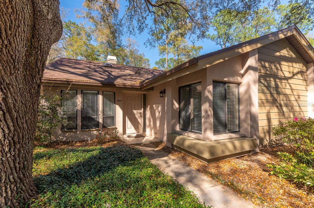 Picture of 3915 NW 23Rd Circle Unit 3915, Gainesville, FL 32605