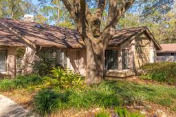 Picture of 3915 NW 23Rd Circle Unit 3915, Gainesville, FL 32605