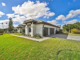 Picture of 1 Chestnut Court, Palm Coast, FL 32137