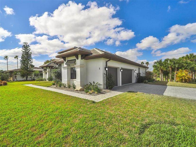 Picture of 1 Chestnut Court, Palm Coast FL 32137
