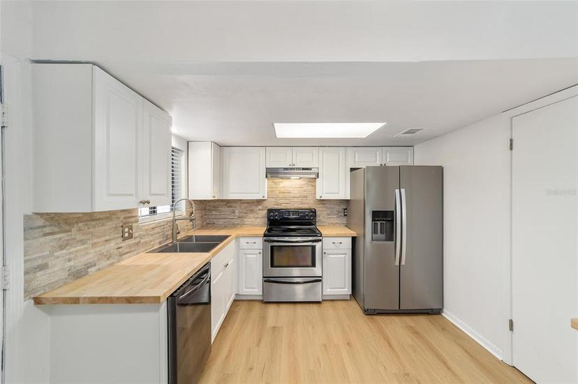 Picture of 2338 NW 54Th Avenue, Gainesville FL 32653