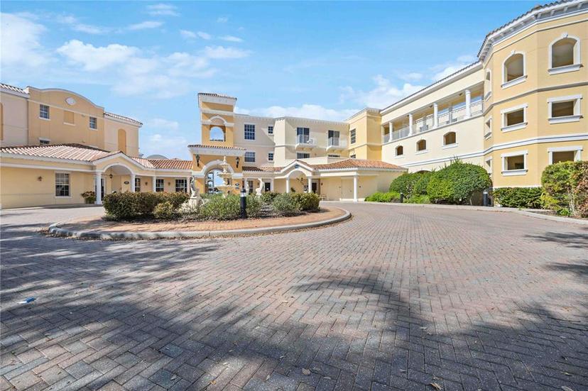 Picture of 14021 Bellagio Way Unit 309, Osprey FL 34229