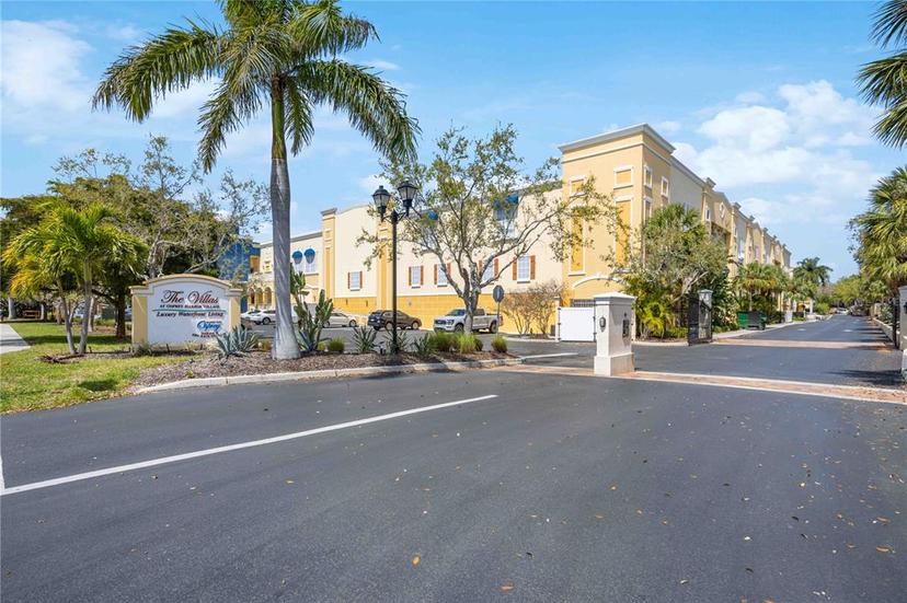 Picture of 14021 Bellagio Way Unit 309, Osprey FL 34229
