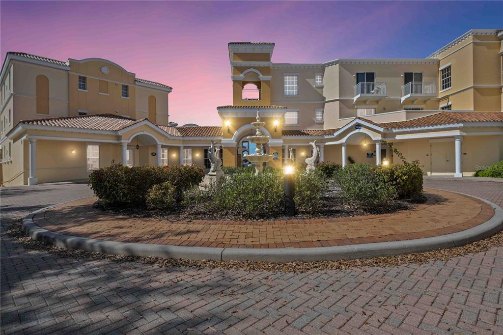 Picture of 14021 Bellagio Way Unit 309, Osprey, FL 34229