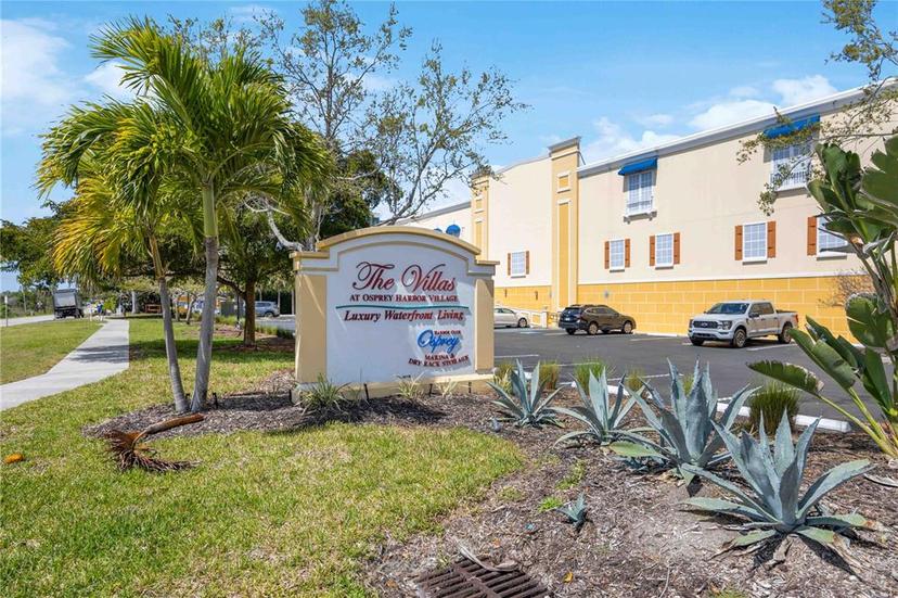 Picture of 14021 Bellagio Way Unit 309, Osprey FL 34229