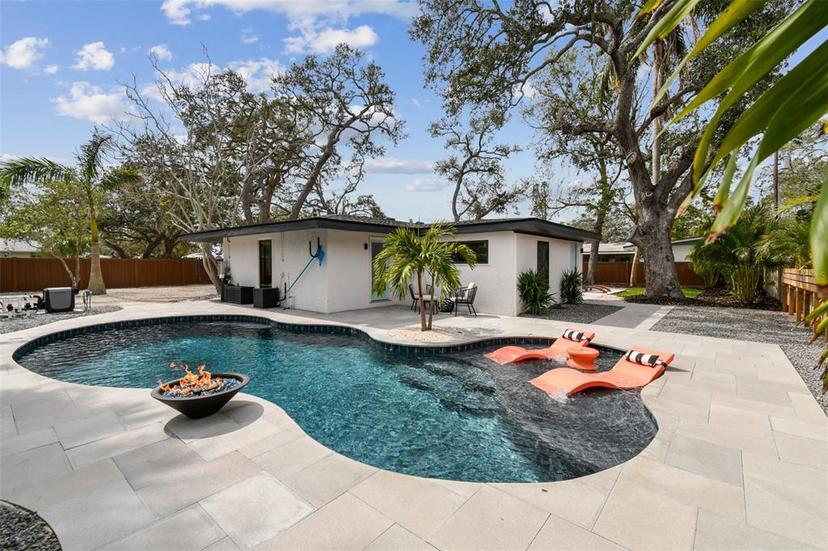 Picture of 2118 7Th Street W, Palmetto FL 34221