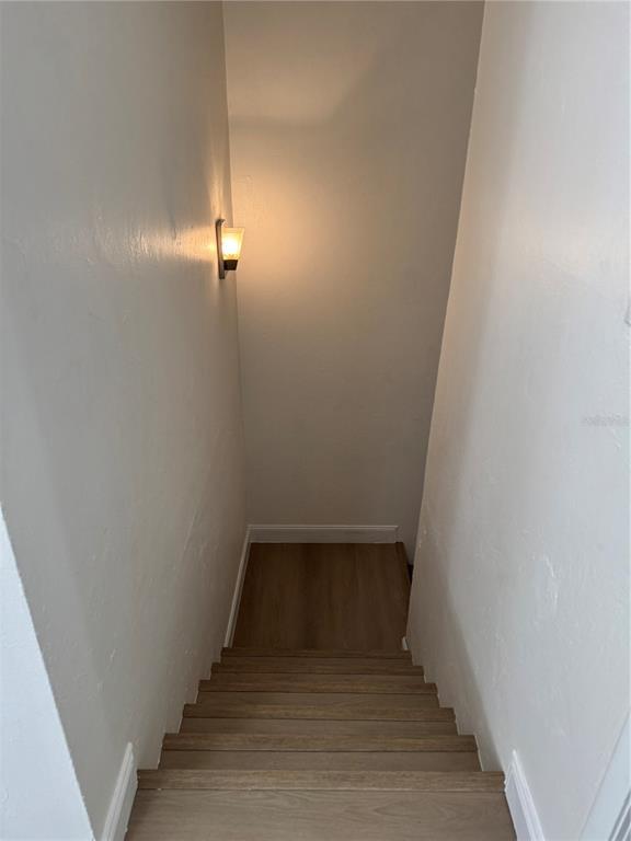 Picture of 216 Amherst Avenue Unit 97, Sarasota FL 34232