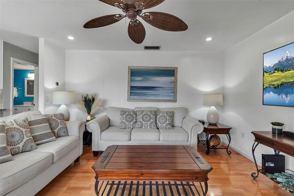 Picture of 5955 Midnight Pass Road Unit 18E, Sarasota, FL 34242
