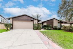 Picture of 415 Bloomingfield Drive, Brandon, FL 33511