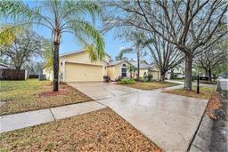 Picture of 2611 Brookville Drive, Valrico, FL 33596