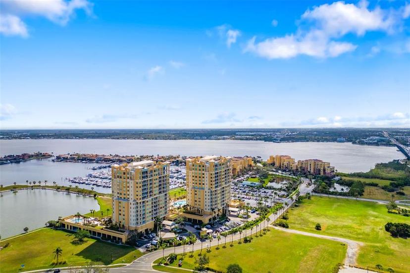 Picture of 130 Riviera Dunes Way Unit 902, Palmetto FL 34221