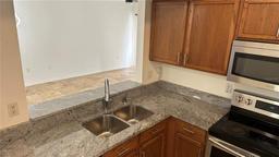 Picture of 6011 Skydale Way Unit 101, Riverview, FL 33578