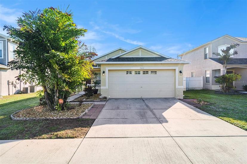 Picture of 9842 Edmonton Drive, Land O Lakes FL 34638