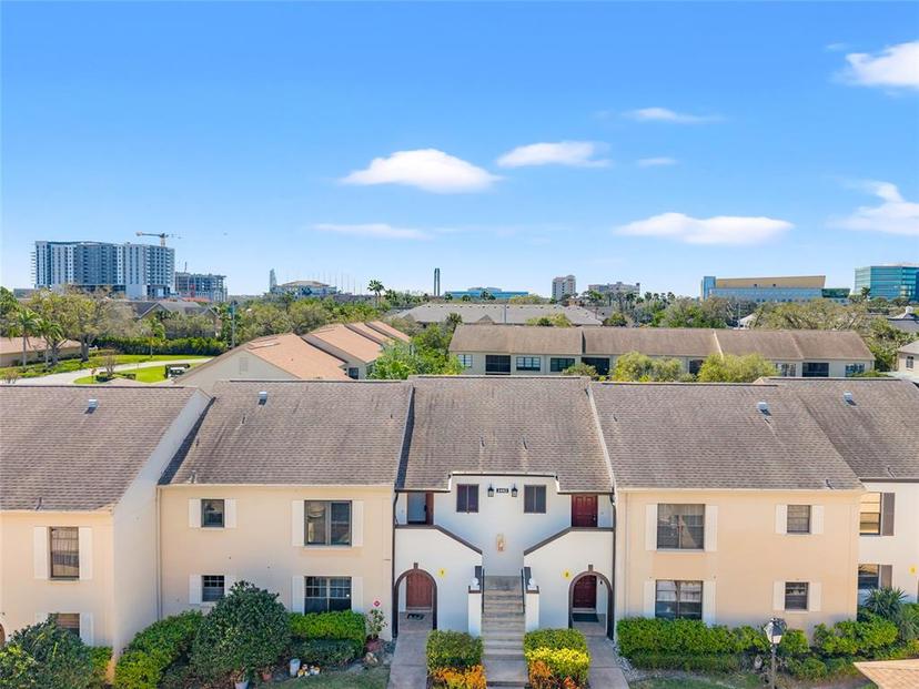 Picture of 2462 Kingfisher Lane Unit J203, Clearwater FL 33762