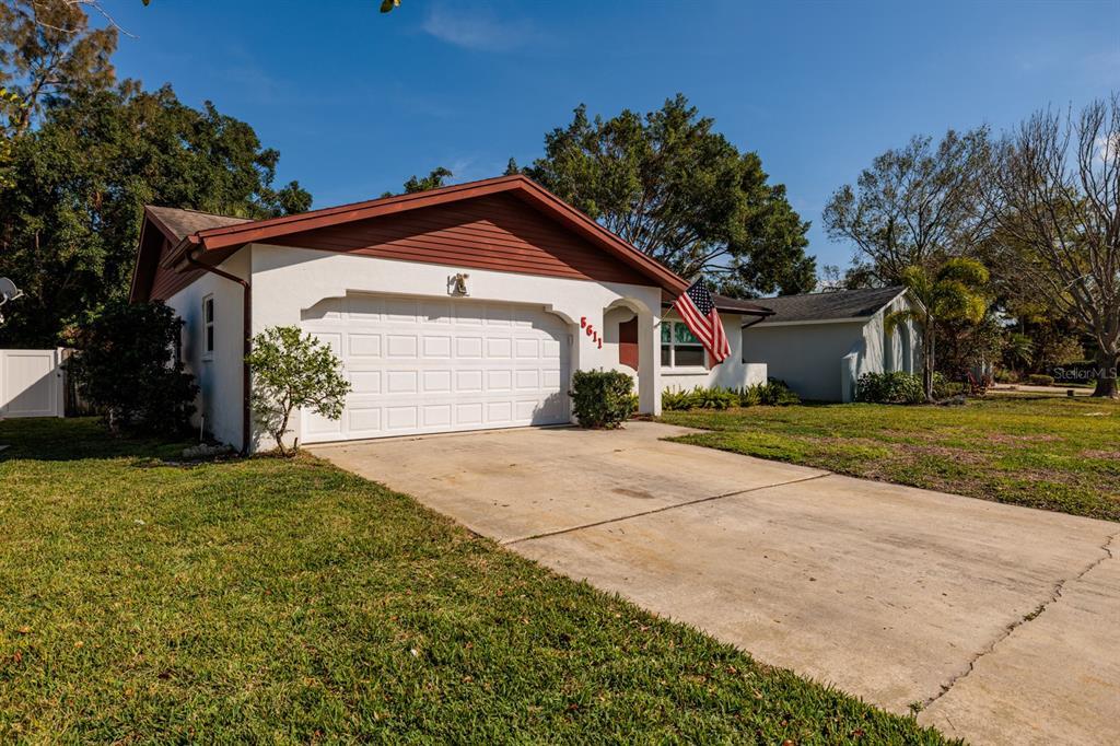 Picture of 5611 Venetian Boulevard Ne, St Petersburg, FL 33703