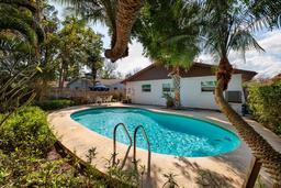 Picture of 5611 Venetian Boulevard Ne, St Petersburg, FL 33703
