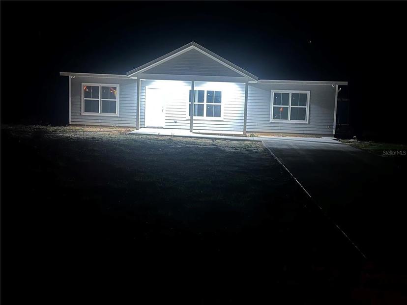 Picture of 1890 NE 155Th Court, Williston FL 32696