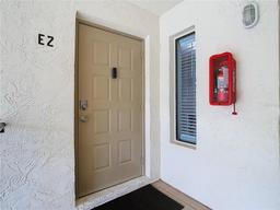Picture of 1354 Shady Pine Way Unit E2, Tarpon Springs, FL 34688