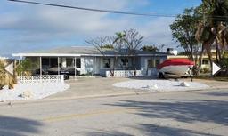 Picture of 1310 Boca Ciega Isle Drive, St Pete Beach, FL 33706