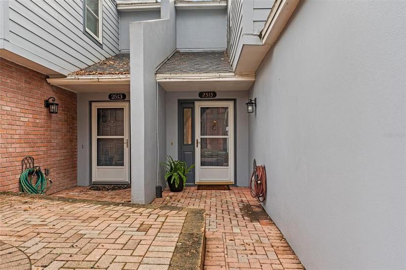 Picture of 2515 Crowder Lane Unit 16, Tampa FL 33629