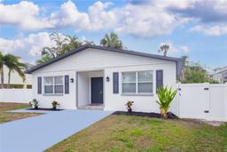 Picture of 715 Virginia Ave, Tarpon Springs, FL 34689