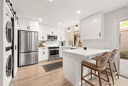 Picture of 10607 Carrollbrook Way Unit 10607, Tampa, FL 33618