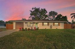 Picture of 1633 Clearview Avenue, Clearwater, FL 33756