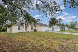 Picture of 760 Mentmore Circle, Deltona, FL 32738