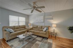 Picture of 11620 Park Boulevard Unit 308, Seminole, FL 33772