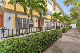 Picture of 111 N Albany Avenue Unit 3, Tampa, FL 33606