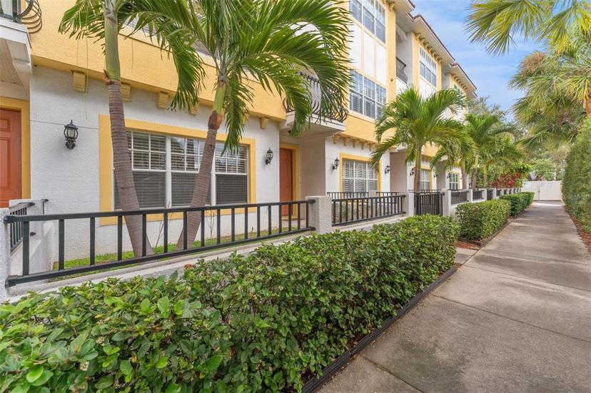 Picture of 111 N Albany Avenue Unit 3, Tampa FL 33606