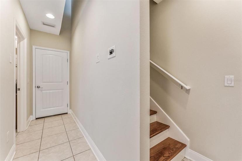 Picture of 111 N Albany Avenue Unit 3, Tampa FL 33606