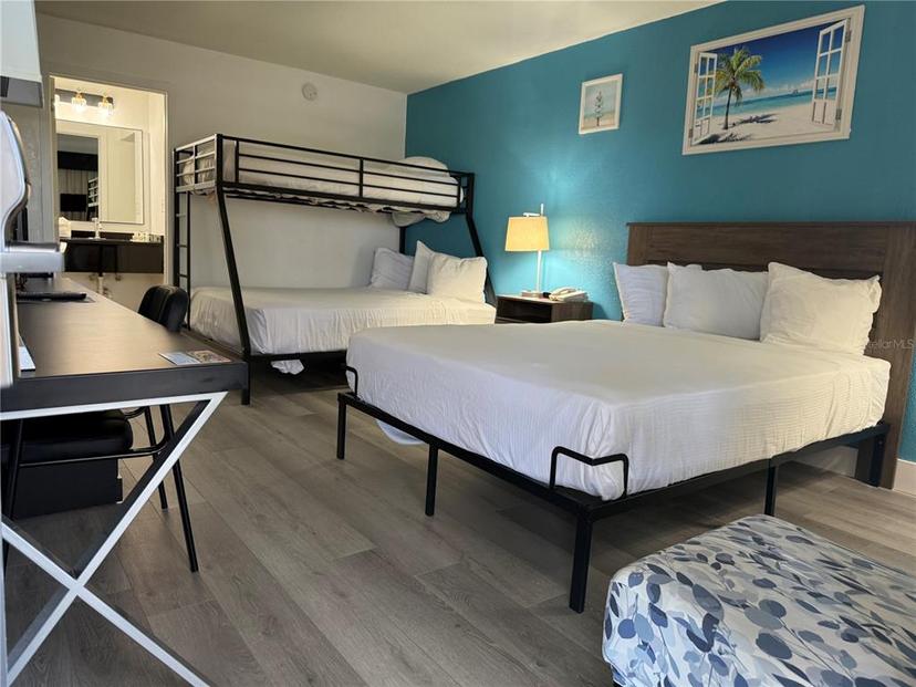 Picture of 7150 N Tamiami Trail Unit S512, Sarasota FL 34243
