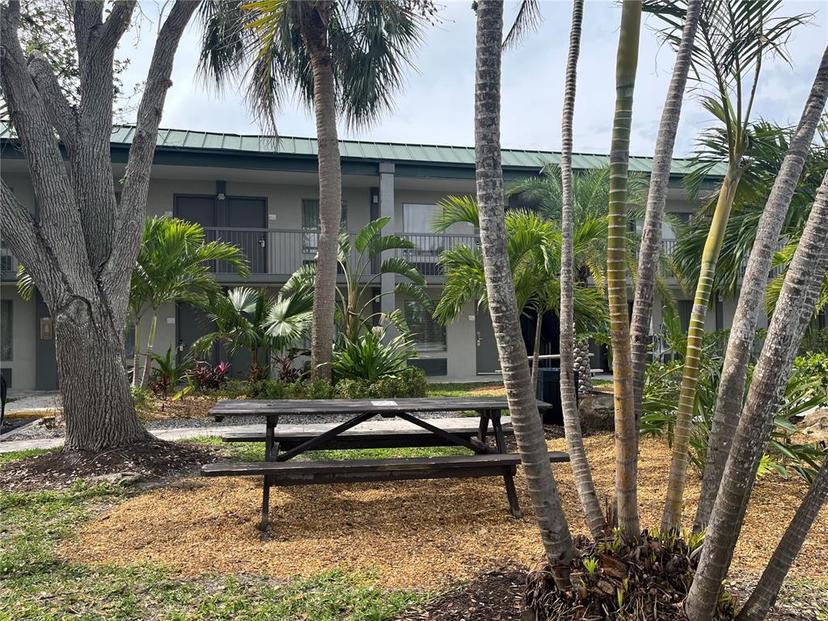 Picture of 7150 N Tamiami Trail Unit S512, Sarasota FL 34243