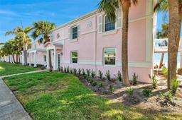 Picture of 4842 Coquina Key Drive Se Unit B, St Petersburg, FL 33705
