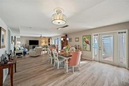 Picture of 4842 Coquina Key Drive Se Unit B, St Petersburg, FL 33705