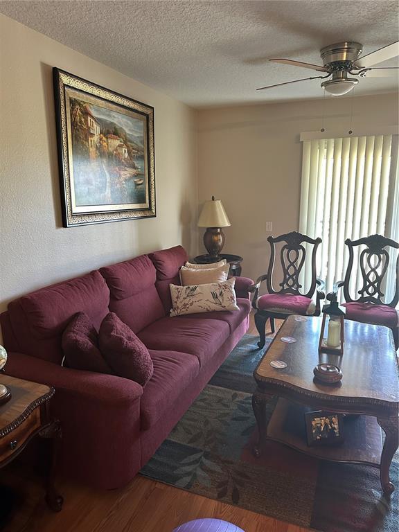 Picture of 6572 Swissco Drive Unit 22, Orlando FL 32822