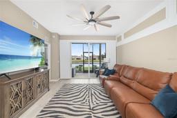Picture of 923 Fairwaycove Lane Unit 103, Bradenton, FL 34212