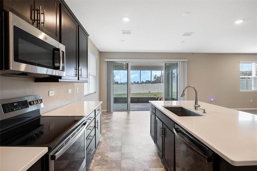 Picture of 1108 Sugarwood Street, Davenport FL 33837