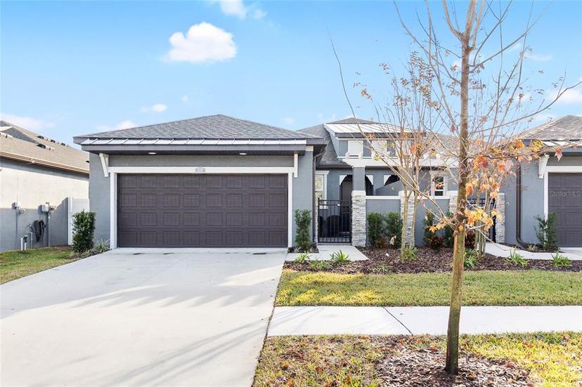 Picture of 219 Villa Luna Lane, Lutz FL 33549
